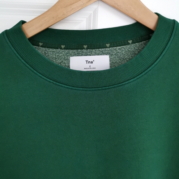 NWOT!!!! Aritzia Cozy Fleece Boyfriend - Picture 2 of 5